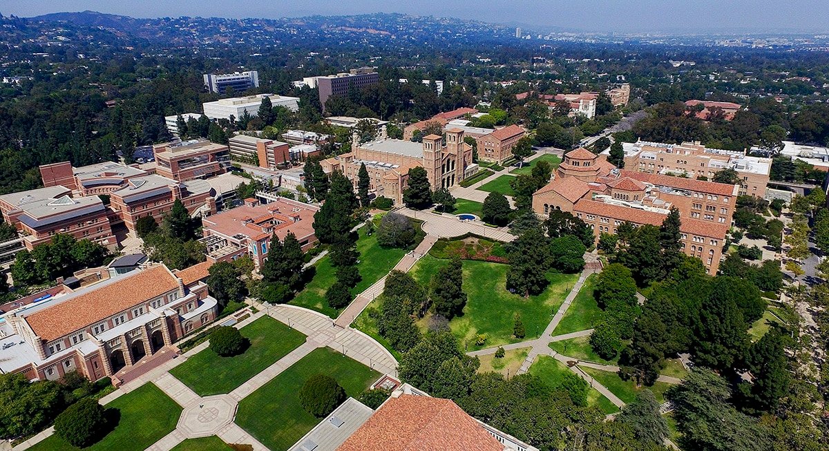 UCLA Los Angeles University Bus Tour